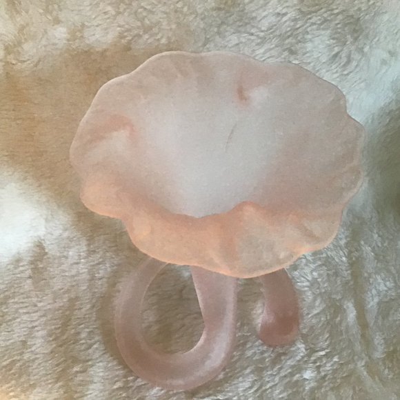 Art Nouveau Frosted Pink Art Glass Trumpet Vase - Picture 8 of 12